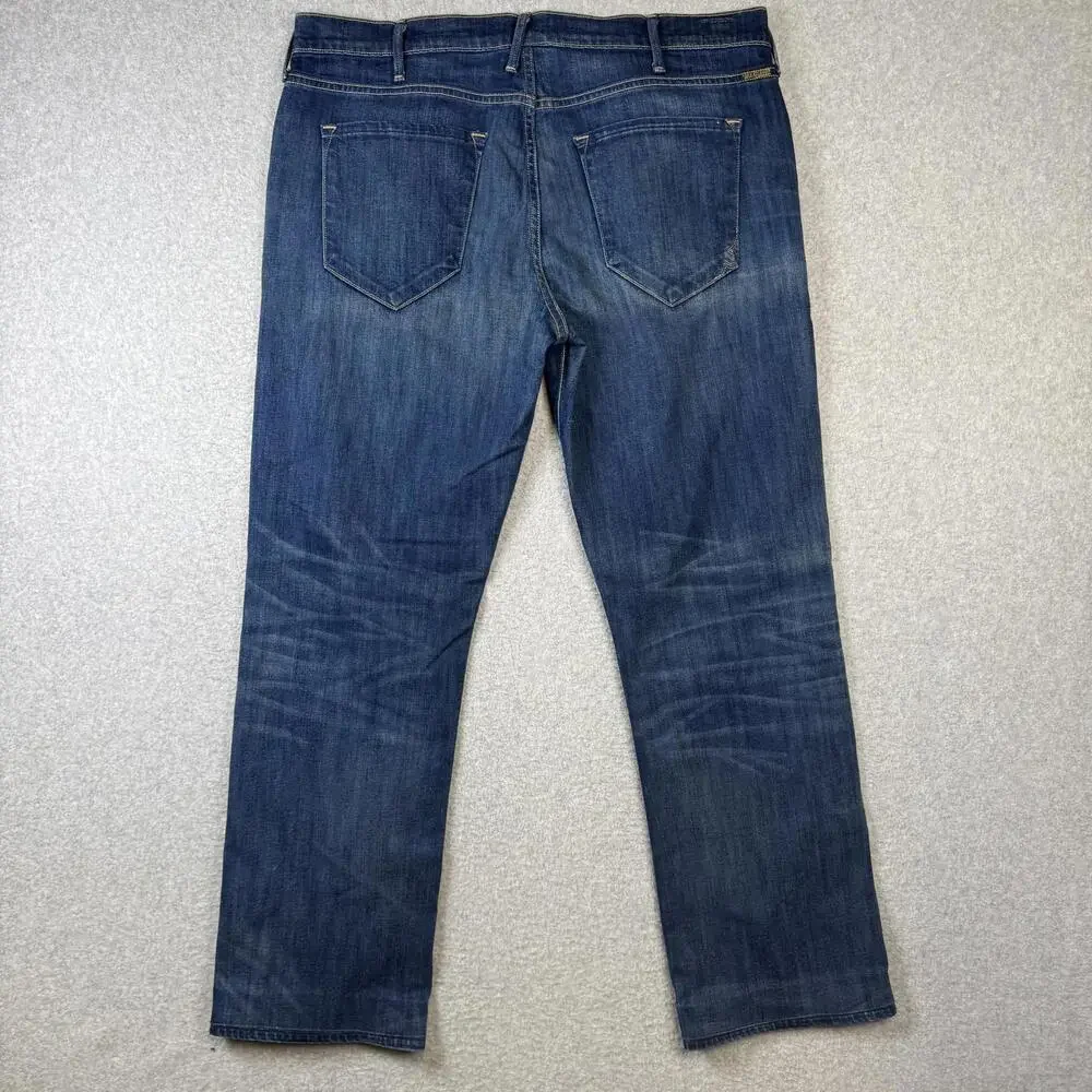 Vintage True Religion Men's Size 38 Bobby Medium Wash Relaxed Fit Jeans